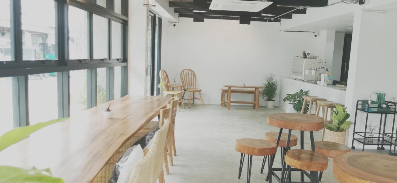 Stay Here Hostel 치앙마이 외부 사진