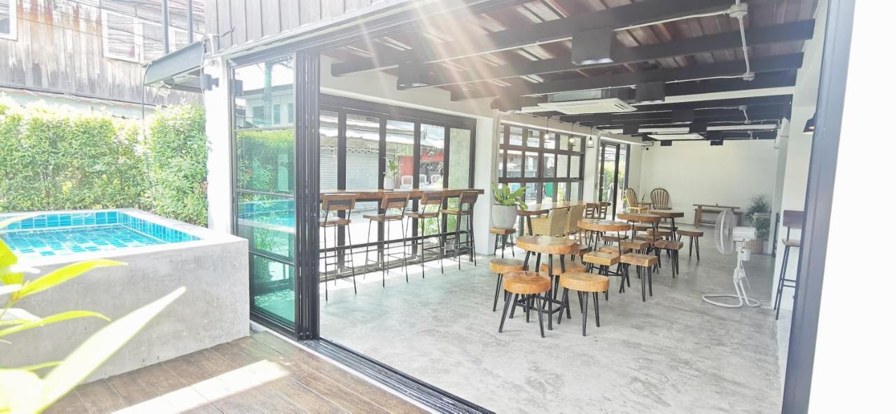 Stay Here Hostel 치앙마이 외부 사진